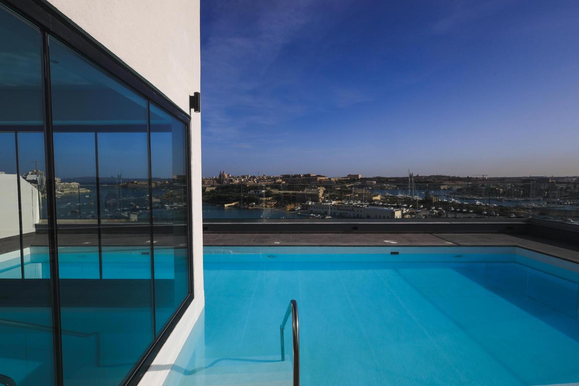 Verdi Gzira Promenade Luaran gambar