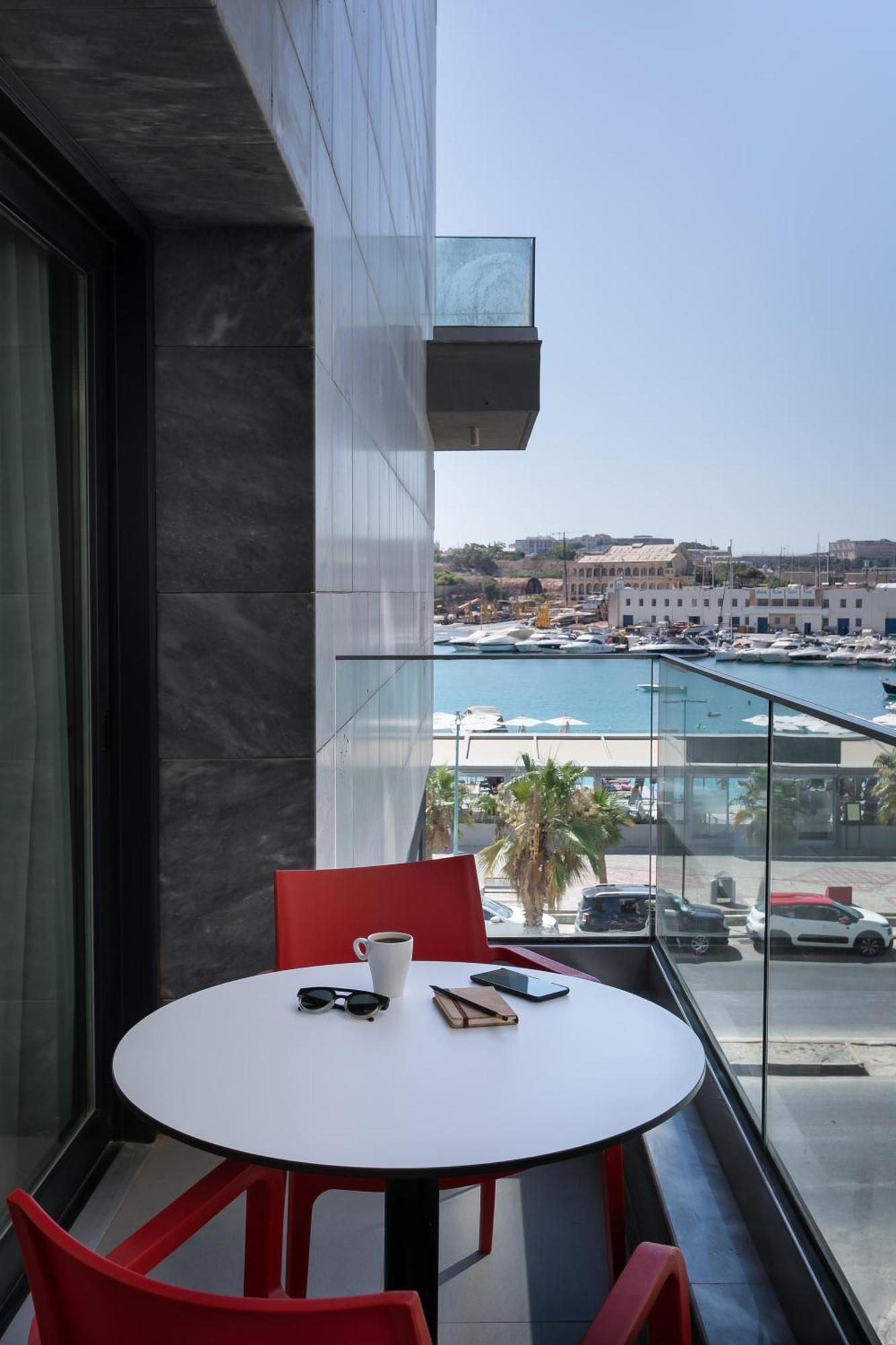 Verdi Gzira Promenade Luaran gambar
