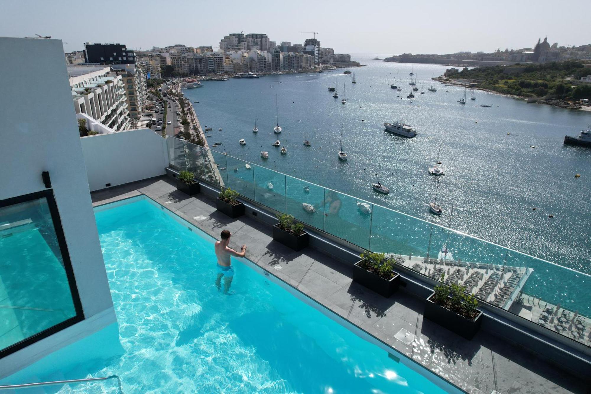 Verdi Gzira Promenade Luaran gambar
