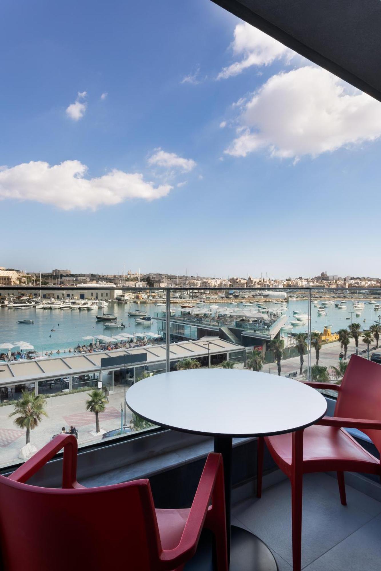 Verdi Gzira Promenade Luaran gambar