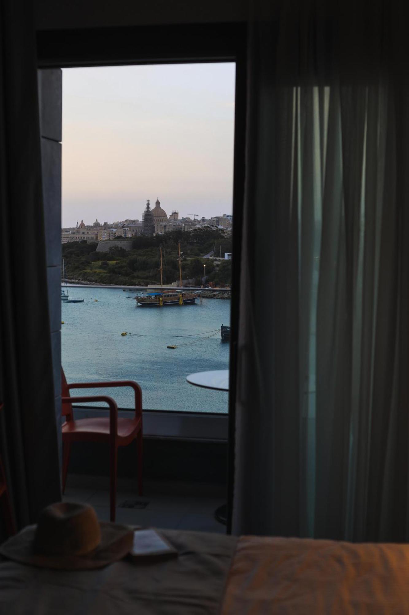 Verdi Gzira Promenade Luaran gambar